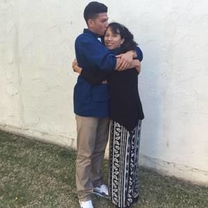 Meet your Posher, Gio